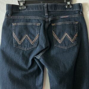 Wrangler Women's Straight Leg Jeans